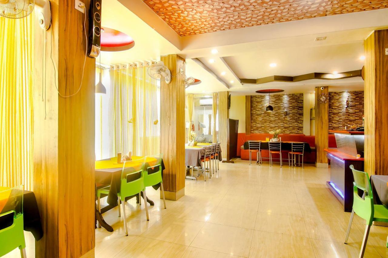 Oyo Dayal Residency Tezpur Buitenkant foto