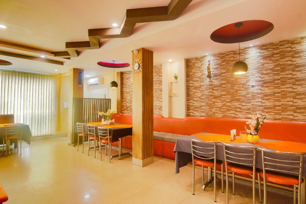 Oyo Dayal Residency Tezpur Buitenkant foto