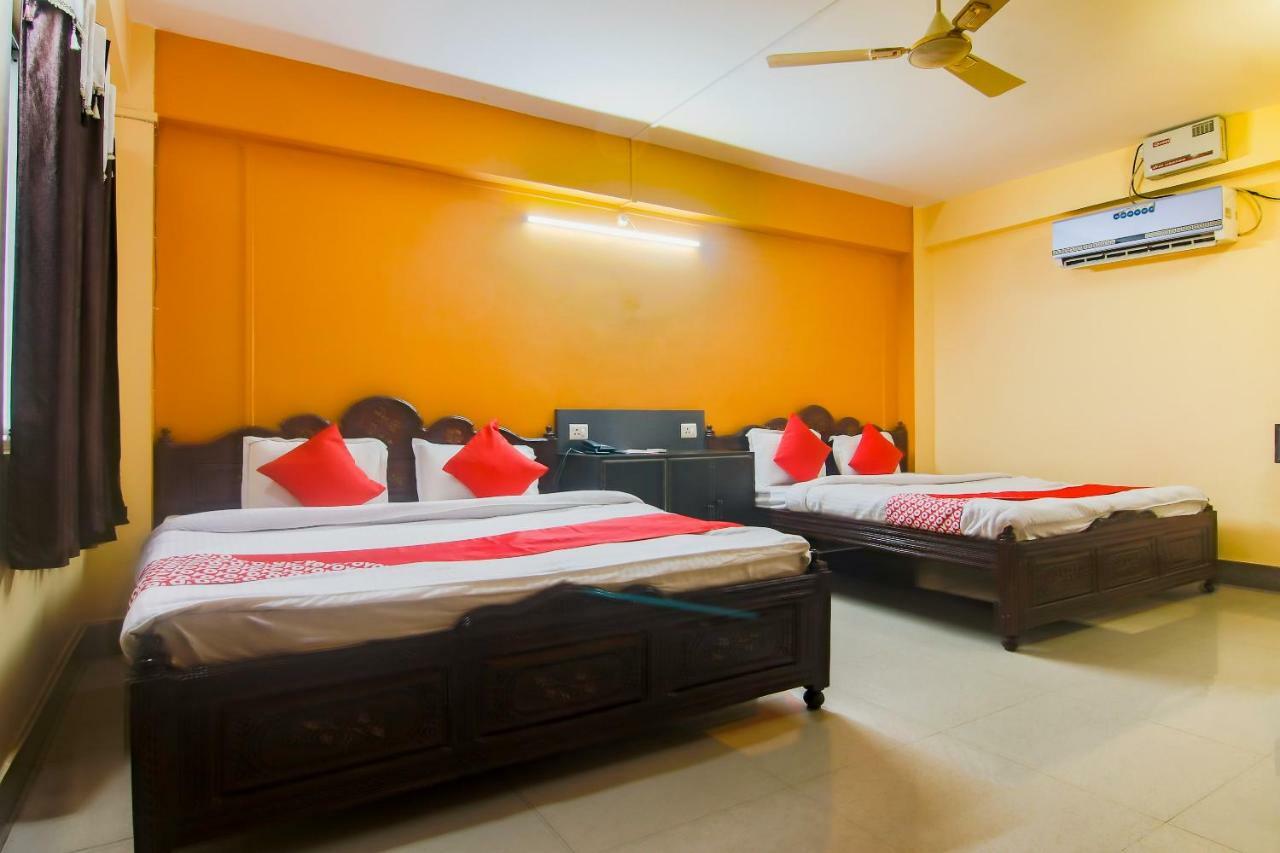 Oyo Dayal Residency Tezpur Buitenkant foto